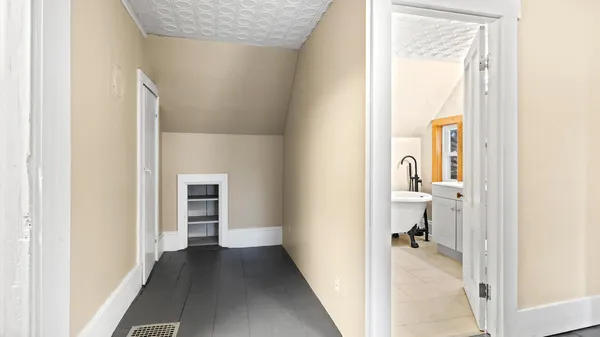 $285,000 | 64 Penobscot Street, Orono, ME 04473