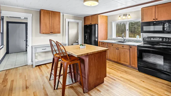 $285,000 | 64 Penobscot Street, Orono, ME 04473
