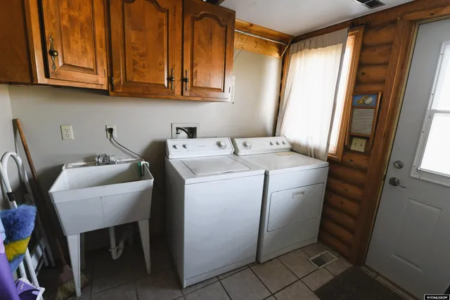 $550,000 | 1 West Hunton Creek Road, Wheatland, WY 82201