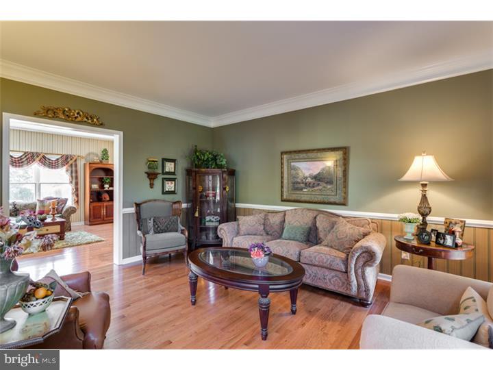 12 Brooks Road Moorestown, NJ 08057 - Photo 5 of 25 Living Room