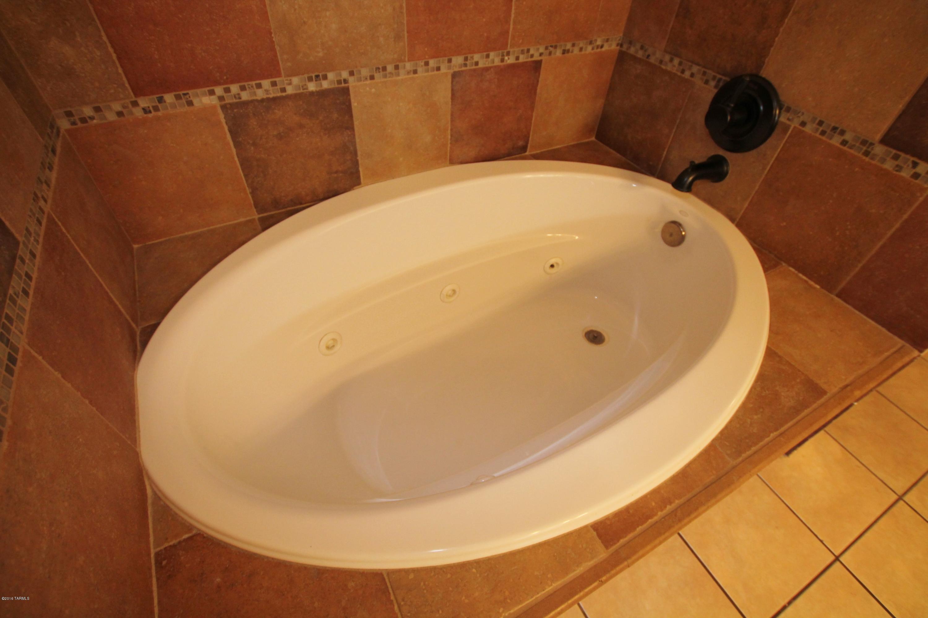 5202 West Nighthawk Way Tucson, AZ 85742 - Photo 11 of 24