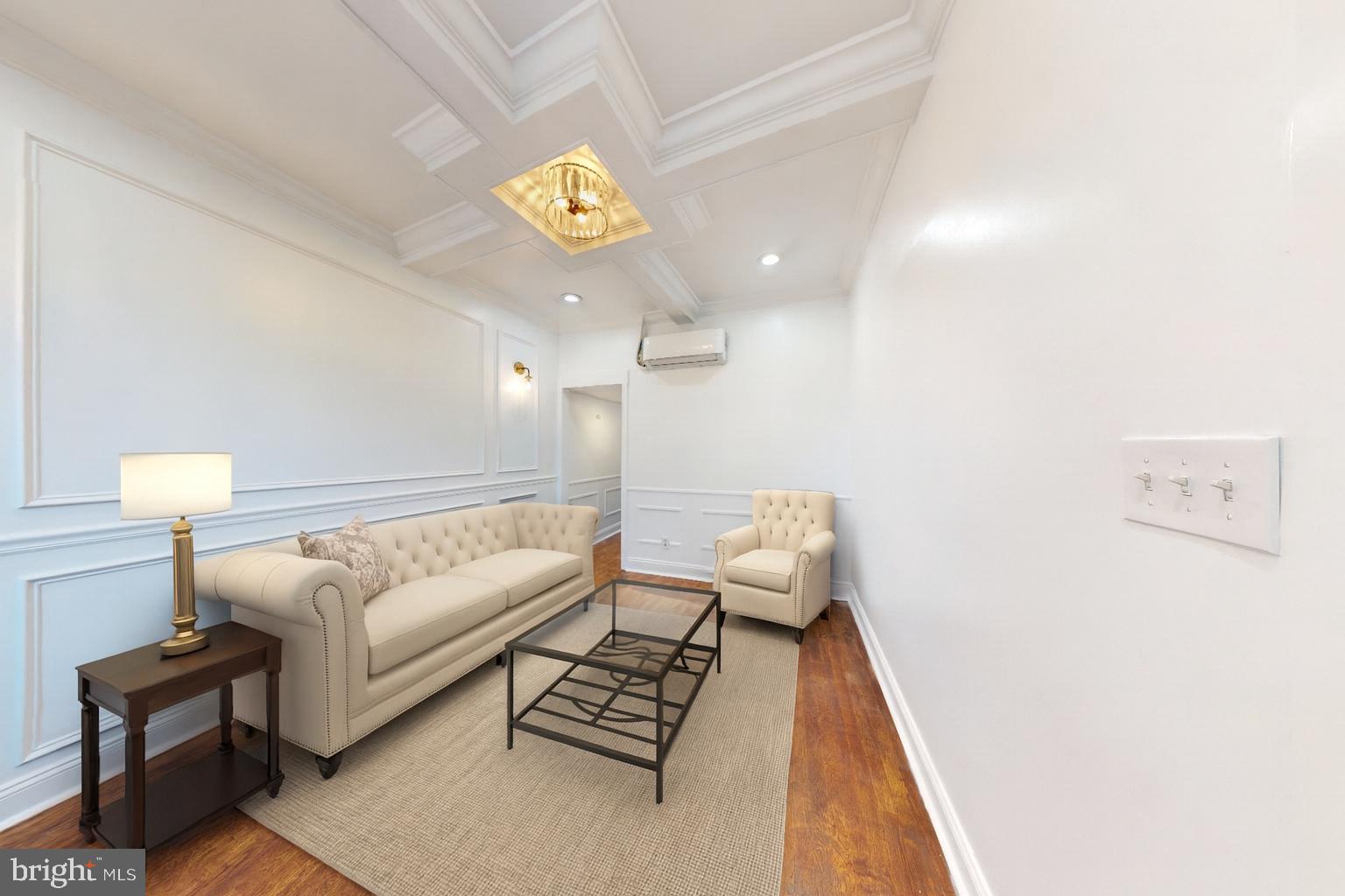 1315 Pennsylvania Ave. Southeast, Unit B Washington, DC 20003 - Photo 2 of 18 Living Area