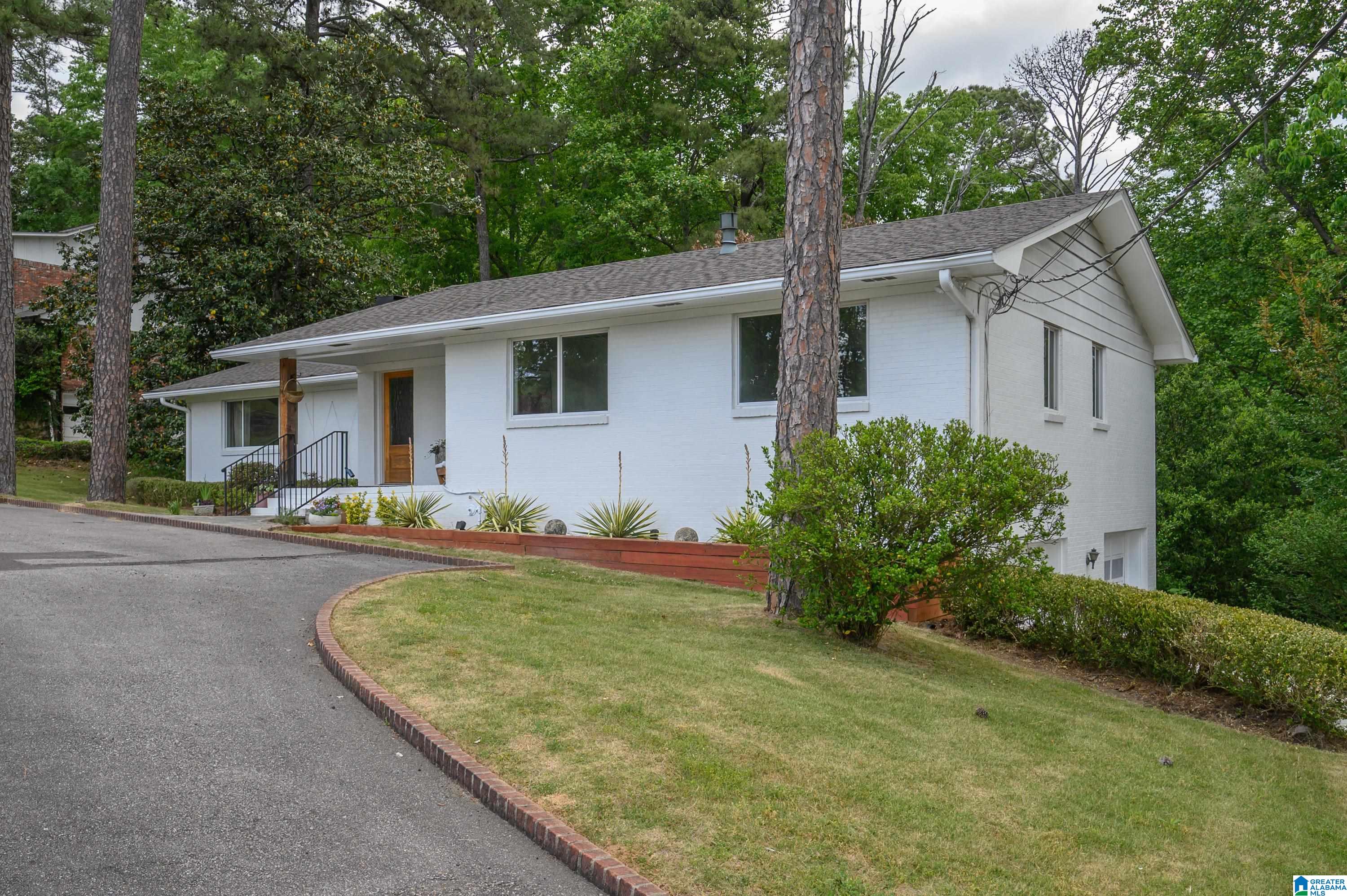 2603 Tyler Road Vestavia Hills, AL 35226 - Photo 4 of 65