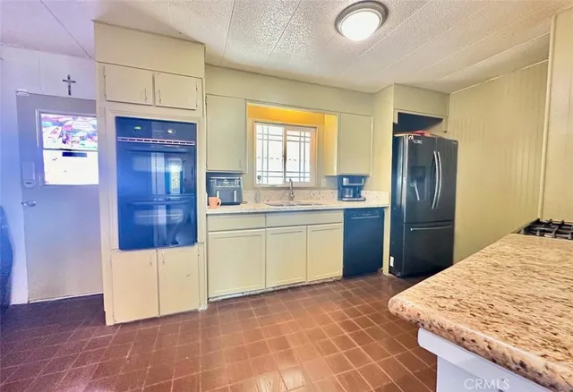 $155,000 | 1258 West Rosamond Boulevard, Unit 74, Rosamond, CA 93560