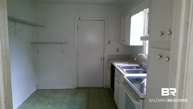 58 Margaret Avenue Mobile, AL 36611 - Photo 3 of 8