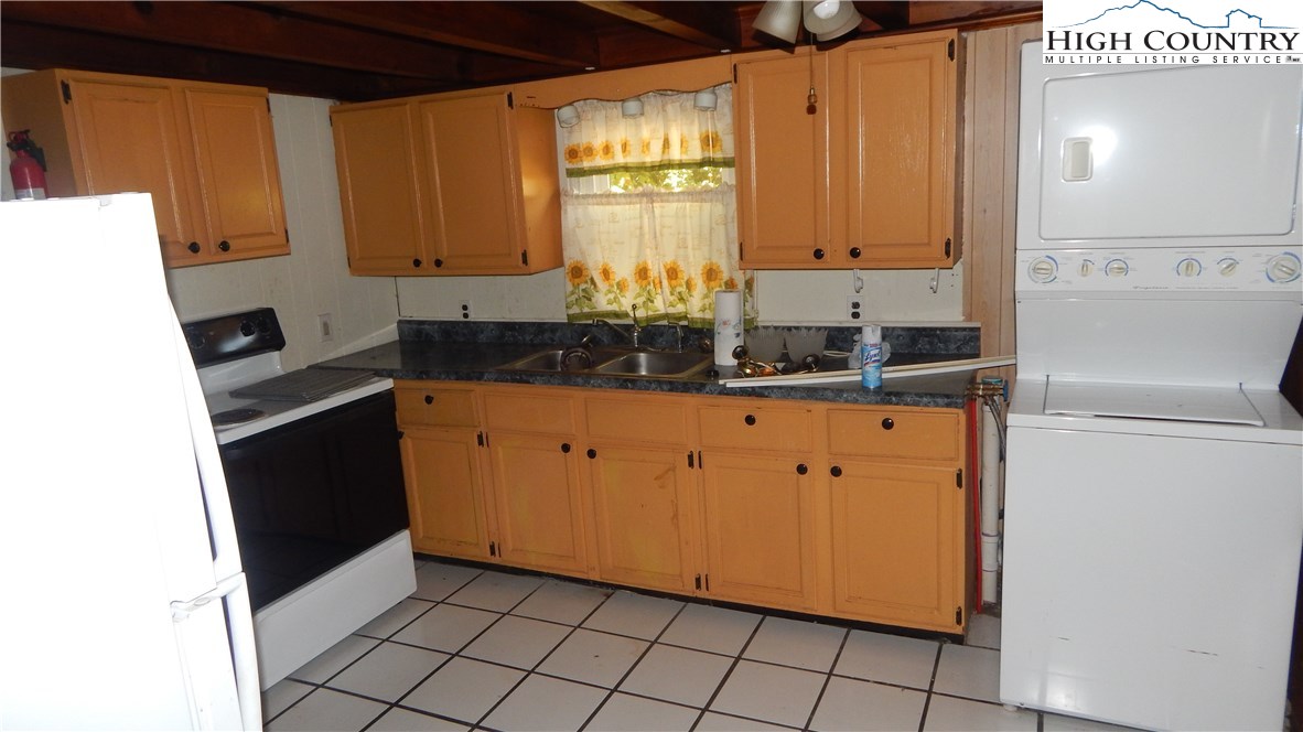 110 Rourke Ridge Road Deep Gap, NC 28618 - Photo 19 of 21 Gallery Image 19