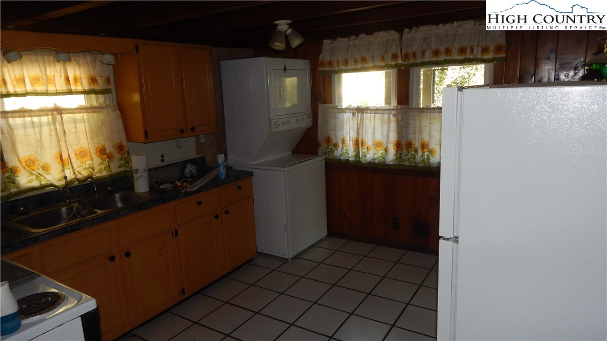110 Rourke Ridge Road Deep Gap, NC 28618 - Photo 20 of 21 Gallery Image 20