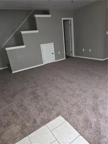 $305,000 | 304 East Ottawa Street, Paola, KS 66071