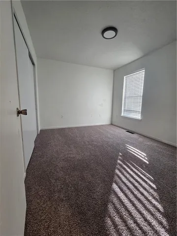 $305,000 | 304 East Ottawa Street, Paola, KS 66071