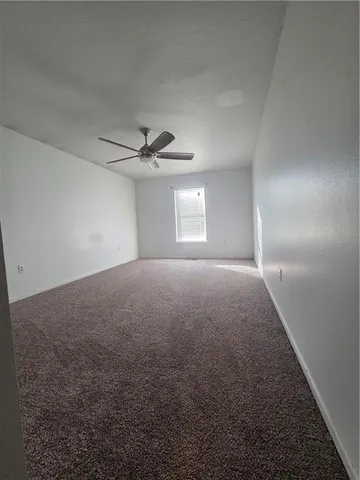 $305,000 | 304 East Ottawa Street, Paola, KS 66071