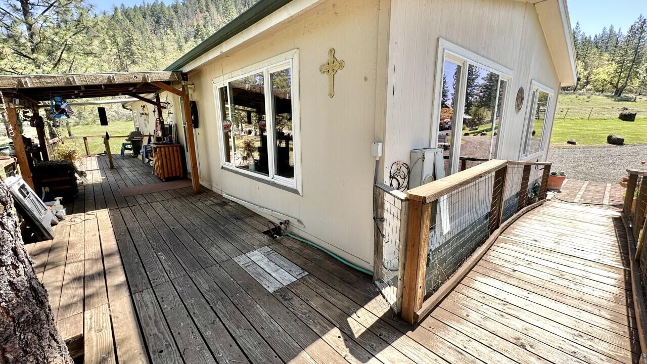 12888 McNeil Creek Road Trail, OR 97541 - Photo 14 of 32 Wraparound Redwood Deck