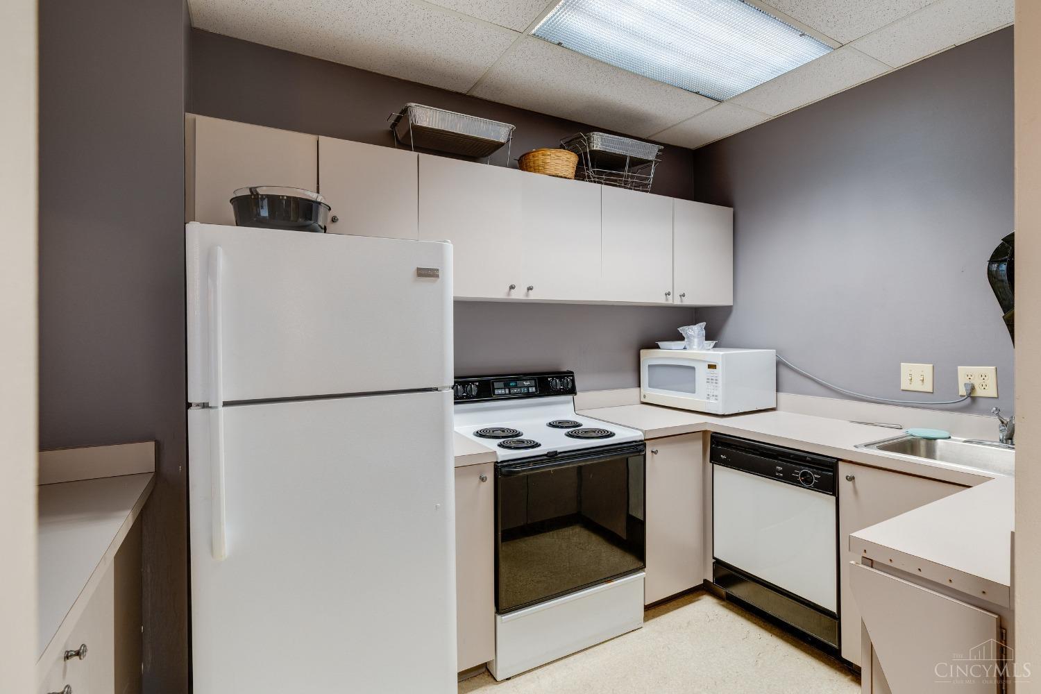 2324 Madison Road, Unit 805 Cincinnati, OH 45208 - Photo 36 of 36 Gallery Image 36