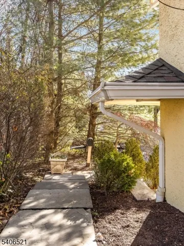 $2,500 | 9 Lincoln Street, Glen Ridge, NJ 07028