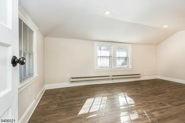 $2,500 | 9 Lincoln Street, Glen Ridge, NJ 07028