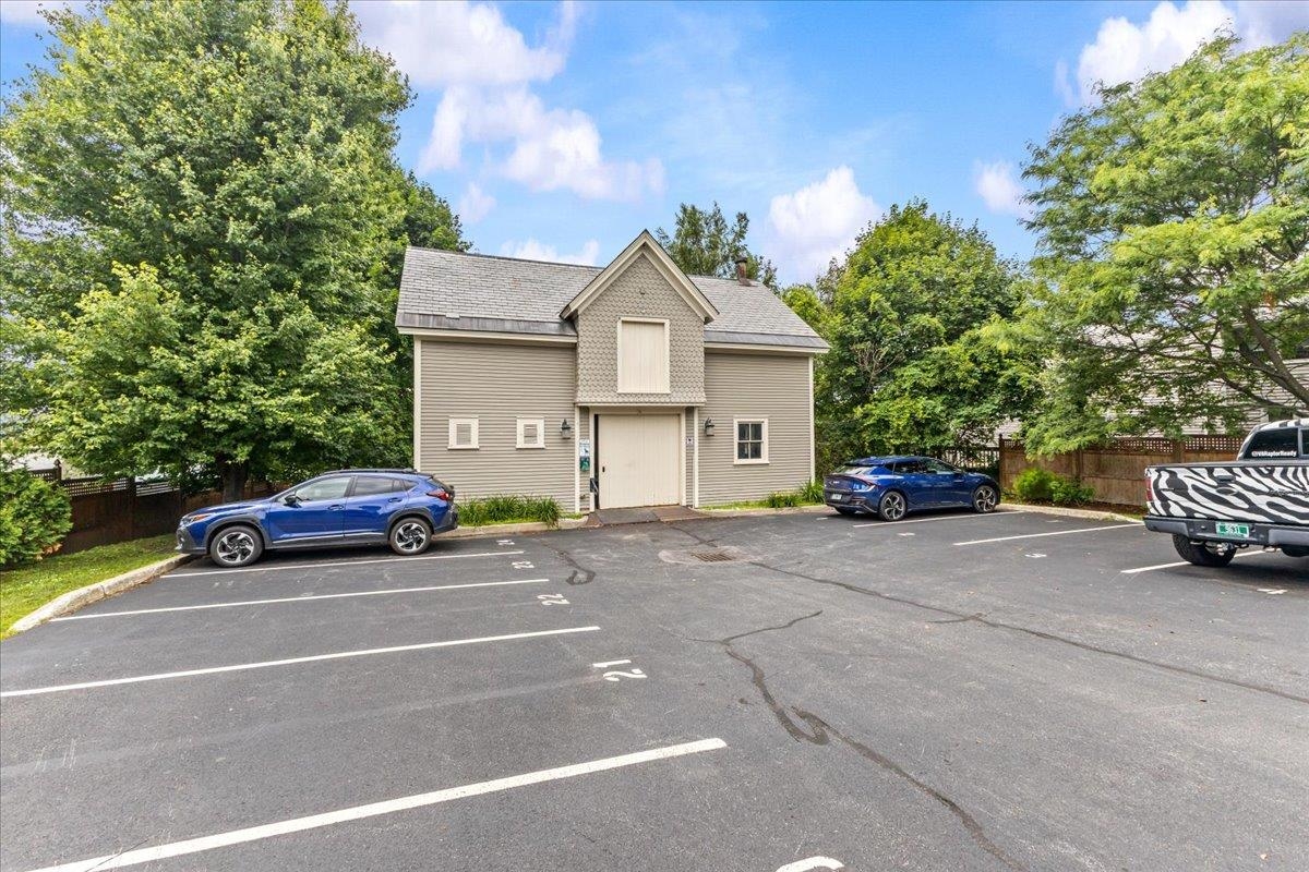 81 South Williams Street, Unit 203 Burlington, VT 05401 - Photo 10 of 44