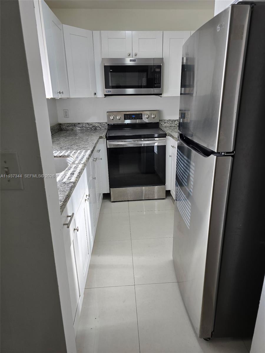 1575 Owl Road Homestead, FL 33035 - Photo 7 of 11