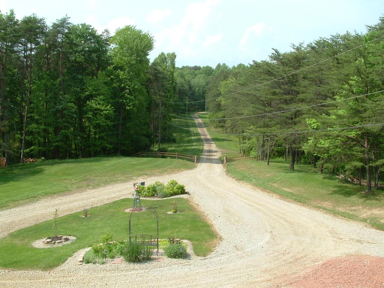33577 Blackburn Road Logan, OH 43138 - Photo 17 of 24 DSCF0228