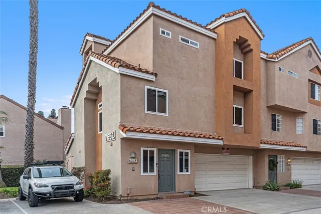 $849,000 | 7651 Yorktown Avenue, Huntington Beach, CA 92648