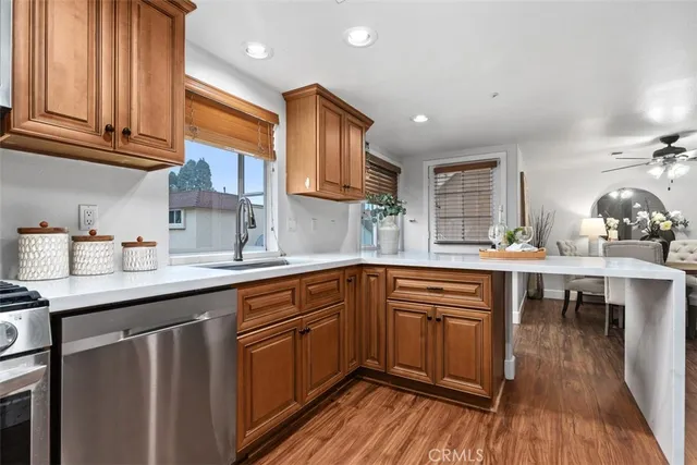 $849,000 | 7651 Yorktown Avenue, Huntington Beach, CA 92648