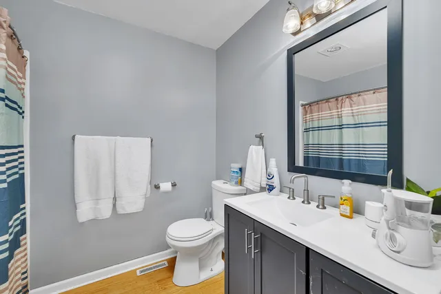 $350,000 | 21400 Lisa Lane, Steger, IL 60475