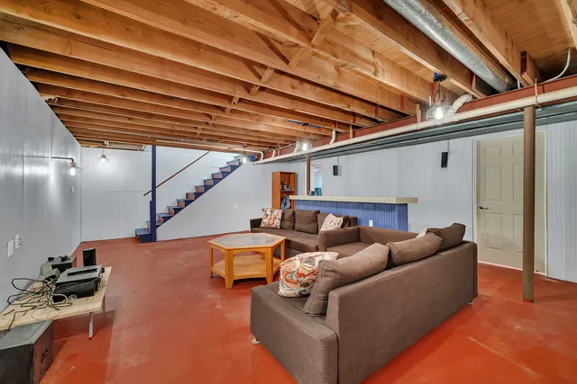 $350,000 | 21400 Lisa Lane, Steger, IL 60475