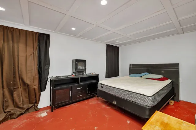 $350,000 | 21400 Lisa Lane, Steger, IL 60475