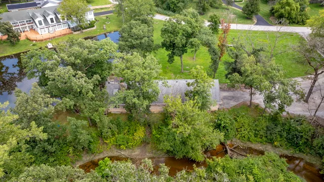 $350,000 | 21400 Lisa Lane, Steger, IL 60475