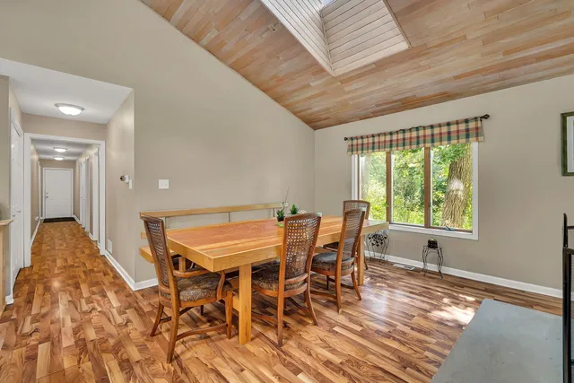 $350,000 | 21400 Lisa Lane, Steger, IL 60475