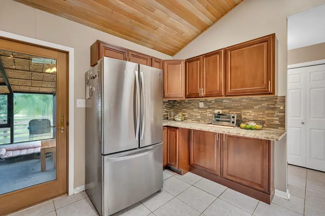 $350,000 | 21400 Lisa Lane, Steger, IL 60475