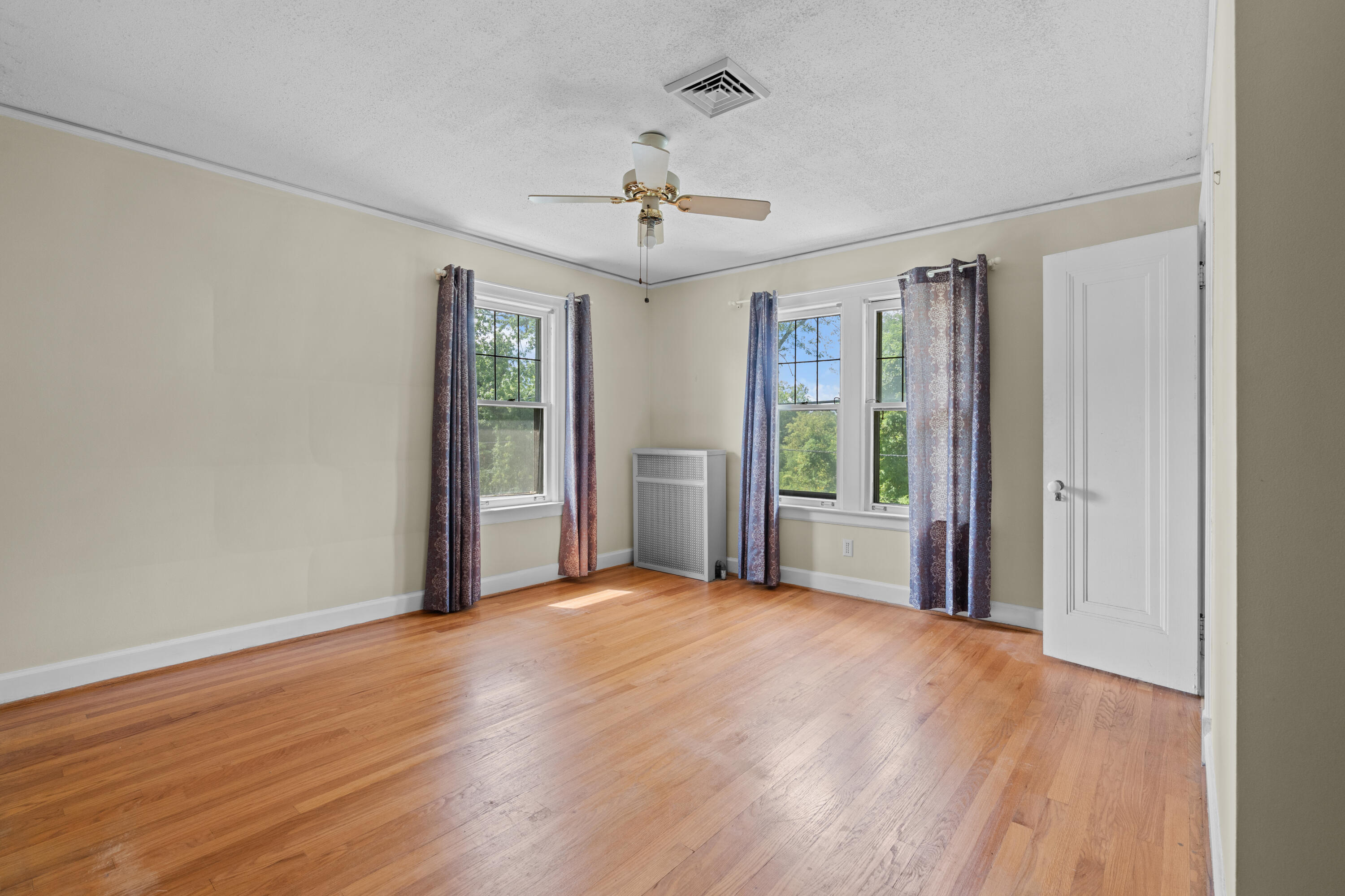 18244 Berg Road Detroit, MI 48219 - Photo 14 of 17 Bedroom