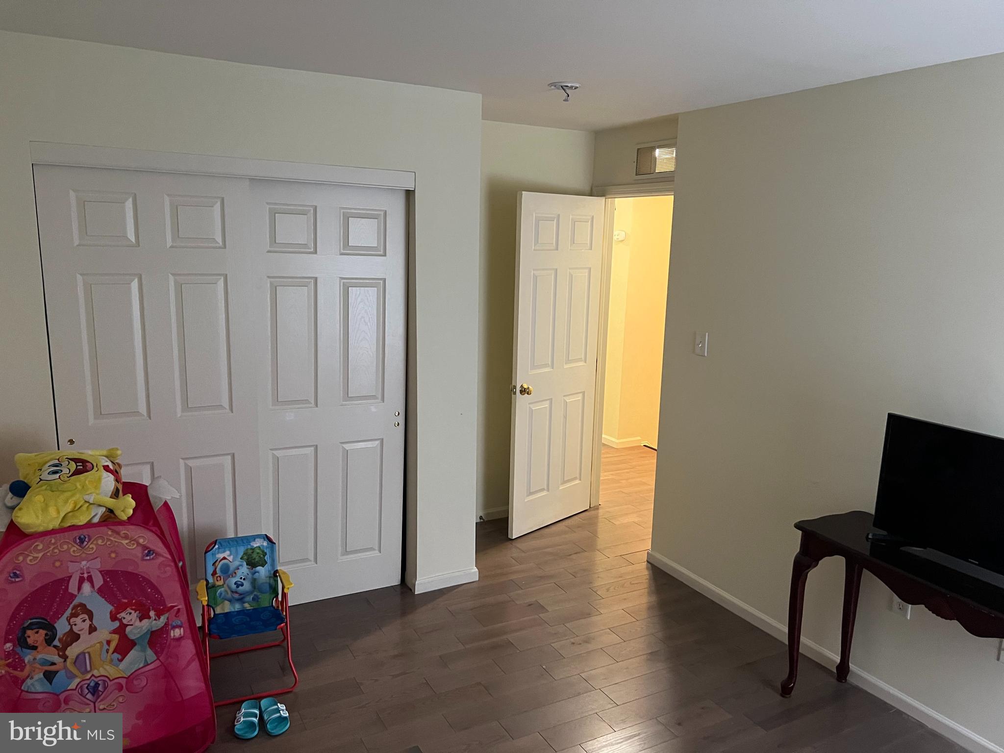 324 St Nicholas Street Reading, PA 19607 - Photo 16 of 17