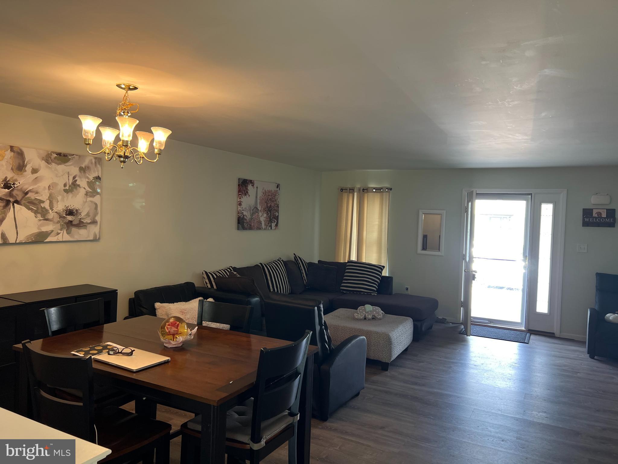 324 St Nicholas Street Reading, PA 19607 - Photo 3 of 17