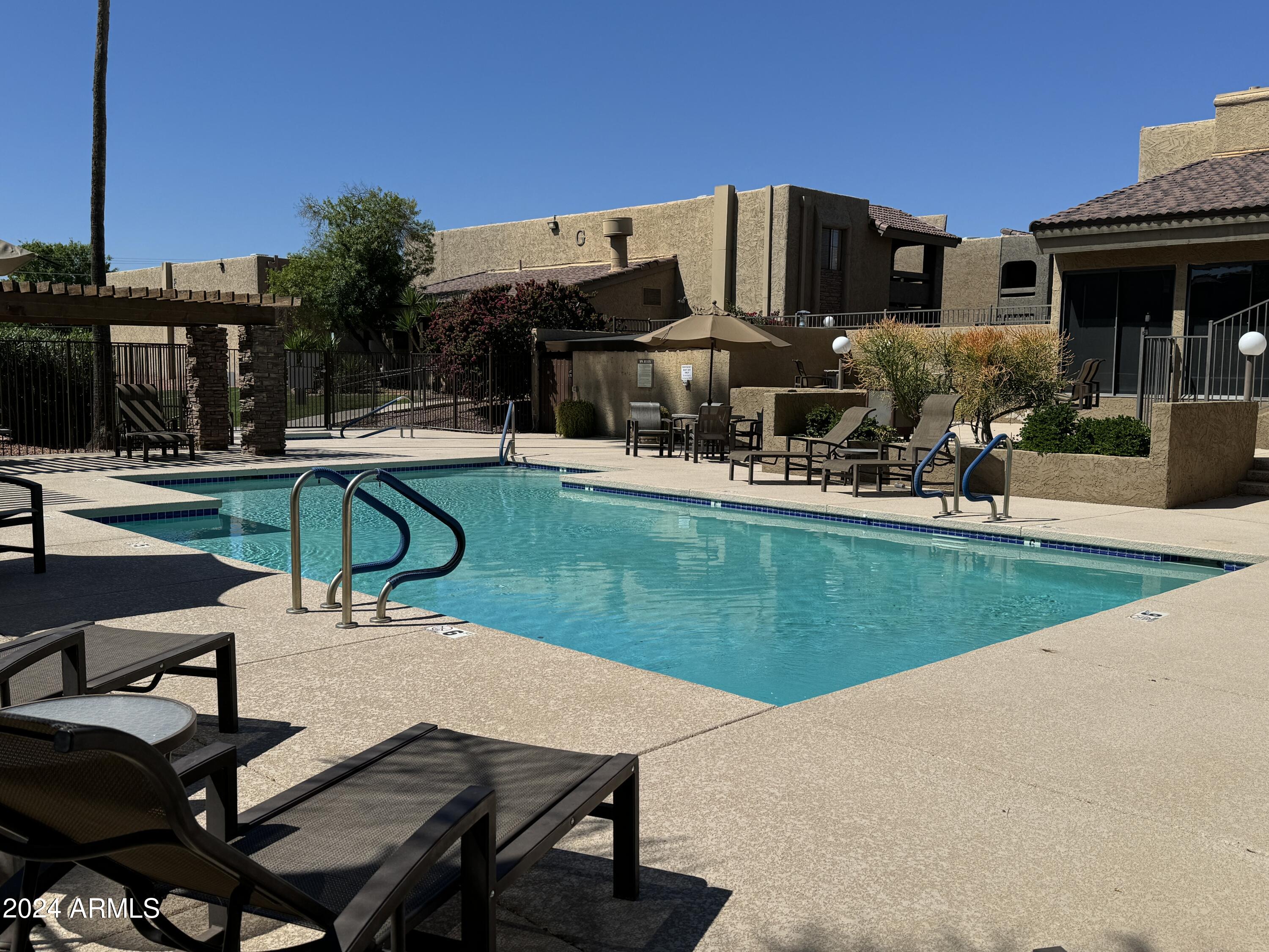 3825 East Camelback Road, Unit 124 Phoenix, AZ 85018 - Photo 26 of 29 Pool