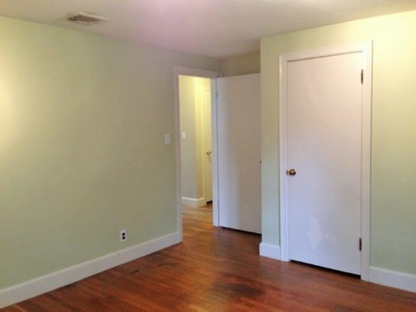 119 Farnum Road Waltham, MA 02453 - Photo 8 of 16 Gallery Image 8