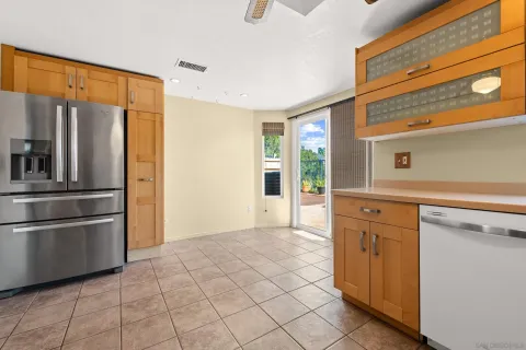 $815,000 | 1813 Avenida Segovia, Oceanside, CA 92056