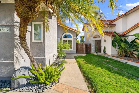 $815,000 | 1813 Avenida Segovia, Oceanside, CA 92056