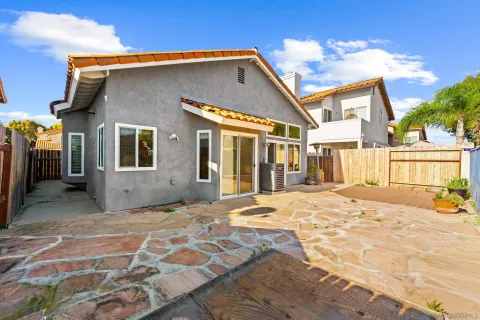 $815,000 | 1813 Avenida Segovia, Oceanside, CA 92056