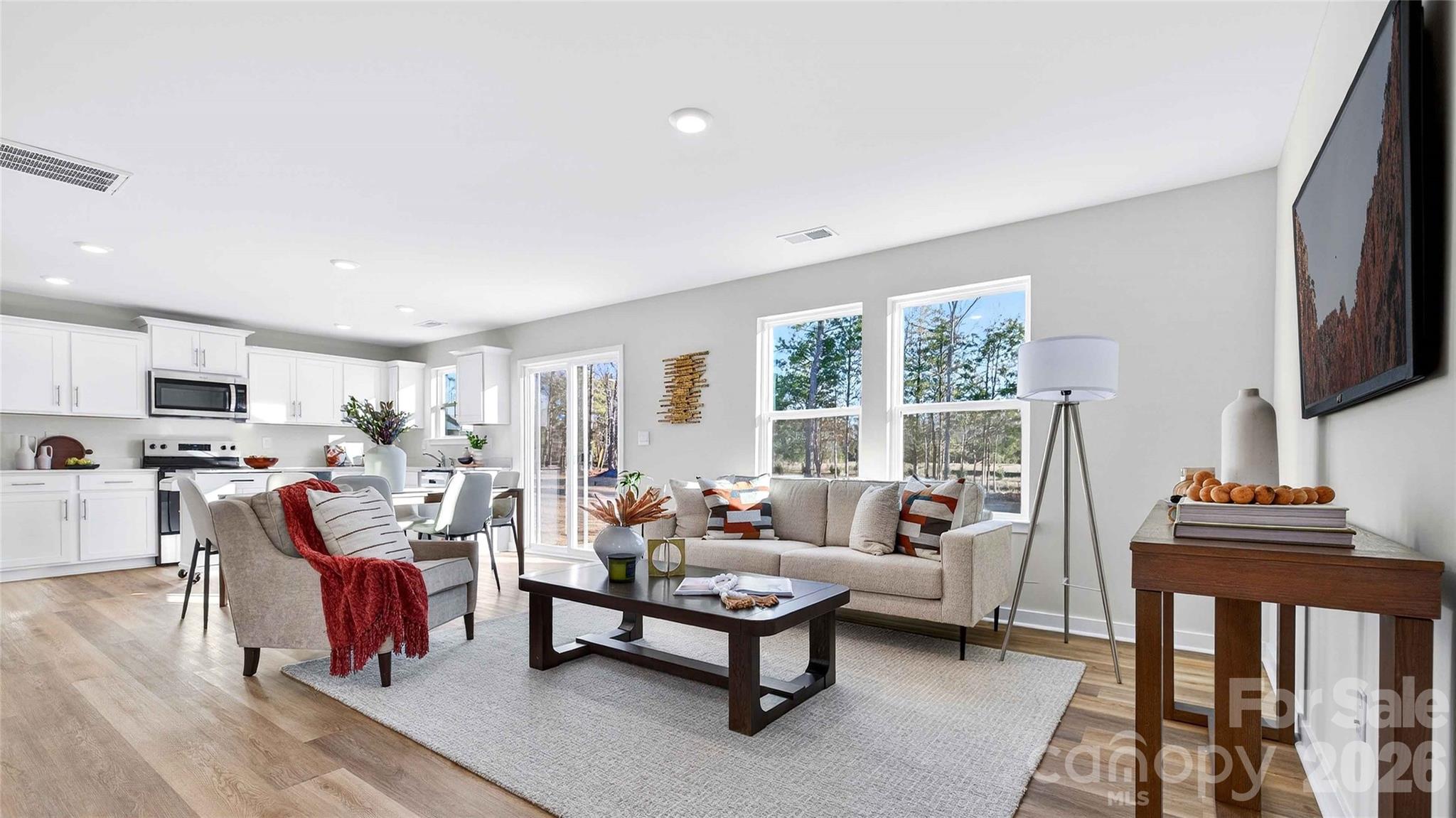 204 Hyder Rdg Road Asheville, NC 28804 - Photo 2 of 21