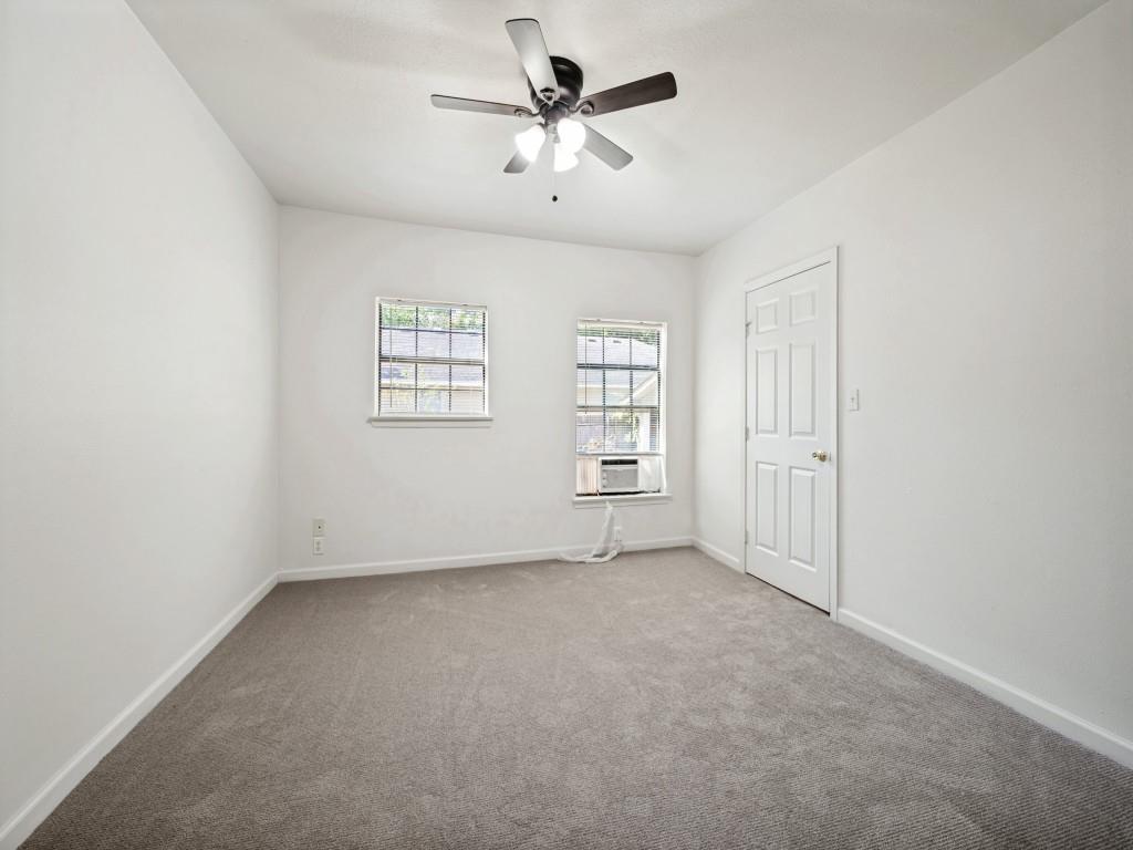 541 Denison Street Gainesville, TX 76240 - Photo 15 of 24 Gallery Image 15