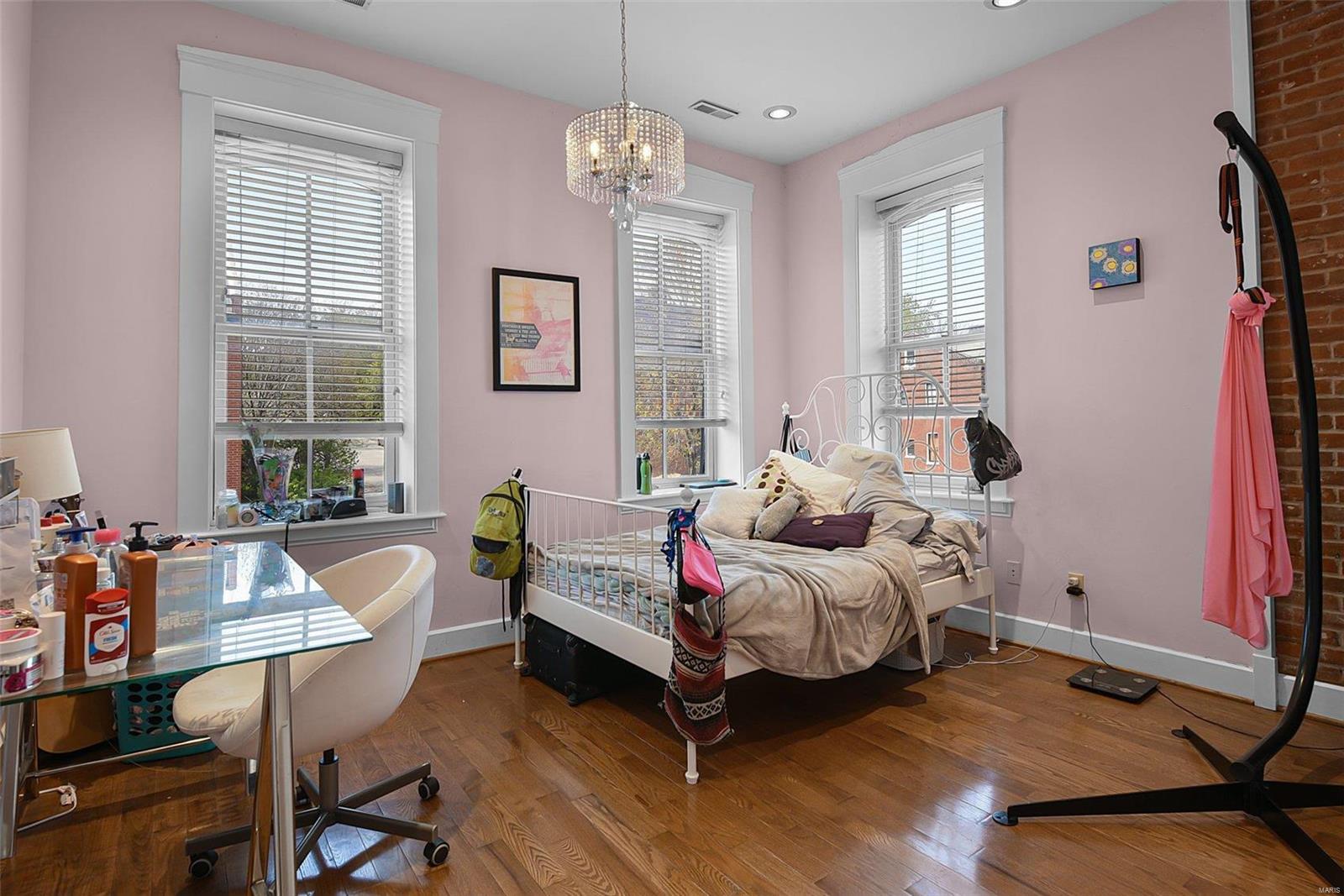 2330 Menard Street St. Louis, MO 63104 - Photo 14 of 39