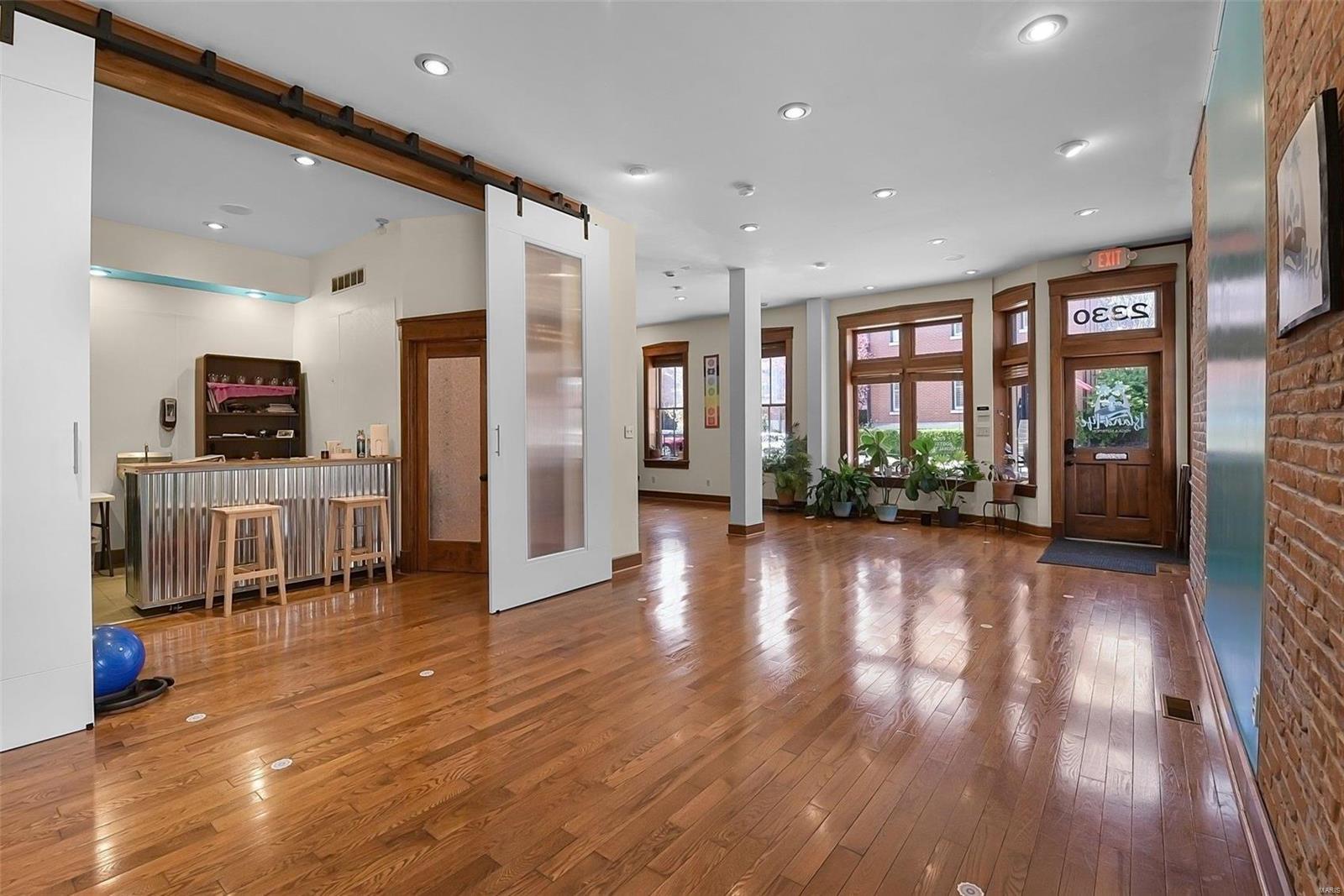 2330 Menard Street St. Louis, MO 63104 - Photo 23 of 39
