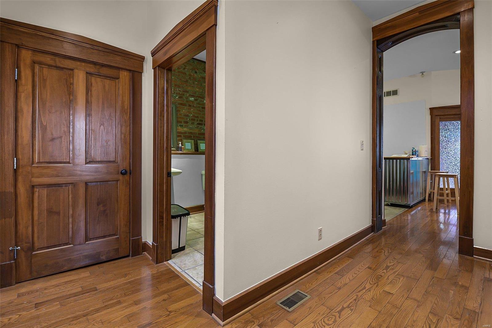 2330 Menard Street St. Louis, MO 63104 - Photo 27 of 39