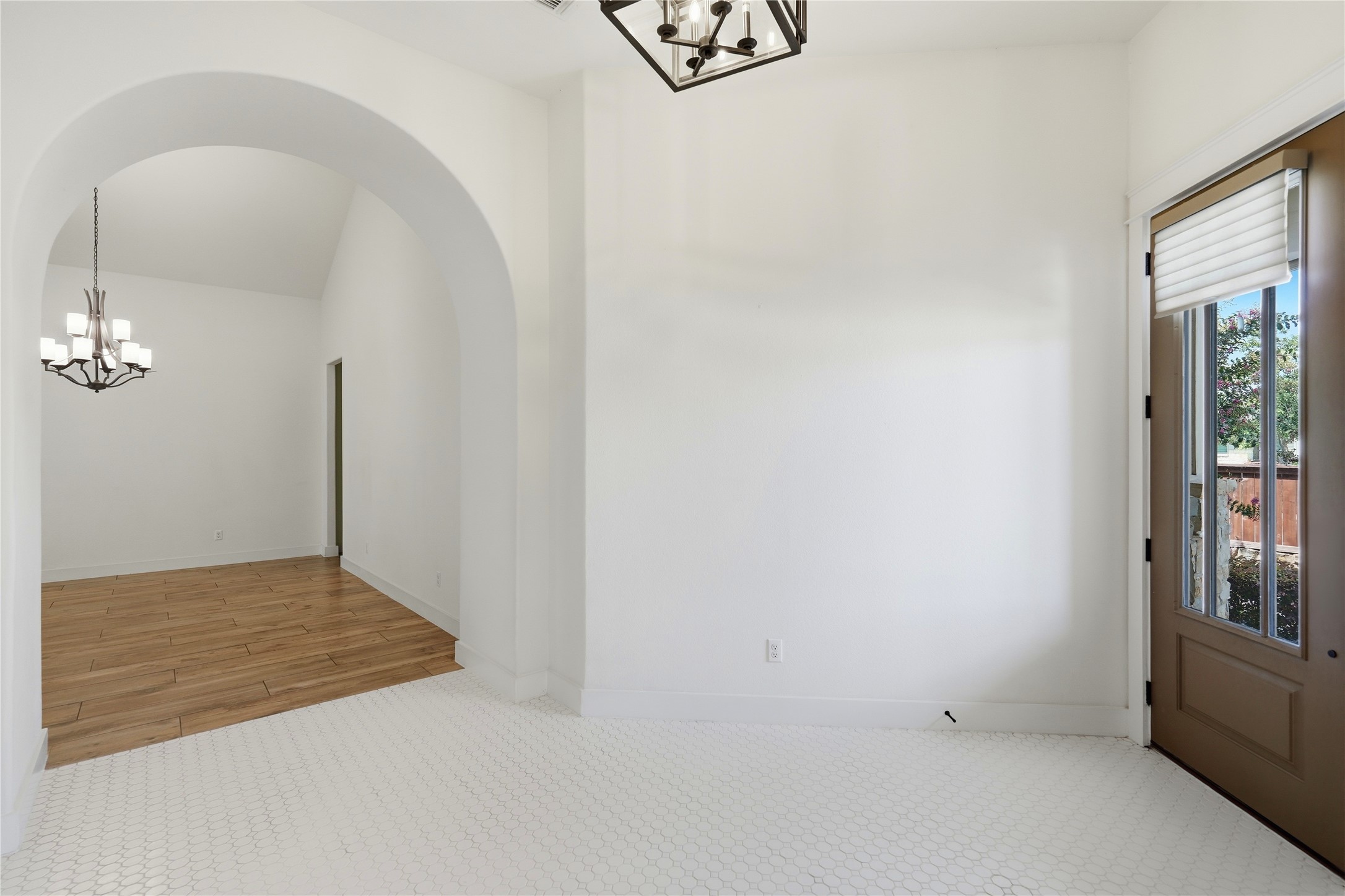 70 Santa Maria Street Georgetown, TX 78628 - Photo 14 of 35