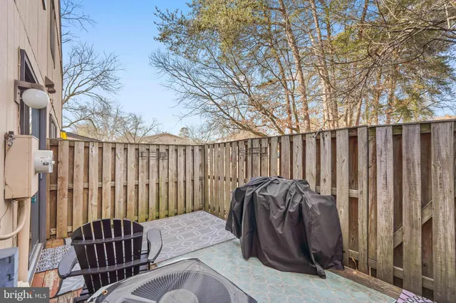 $210,000 | 528 Glen Court, Glen Burnie, MD 21061