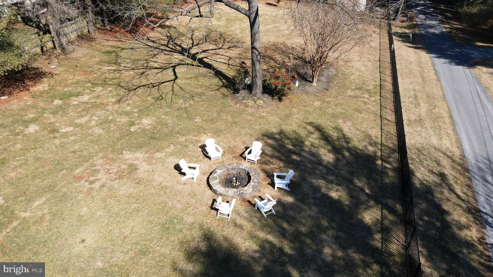 awesome yard with fire pit