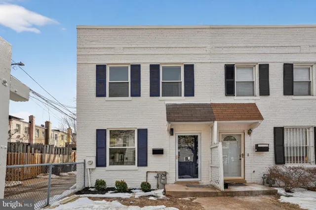 $550,000 | 777 18th Street Northeast, Washington, DC 20002