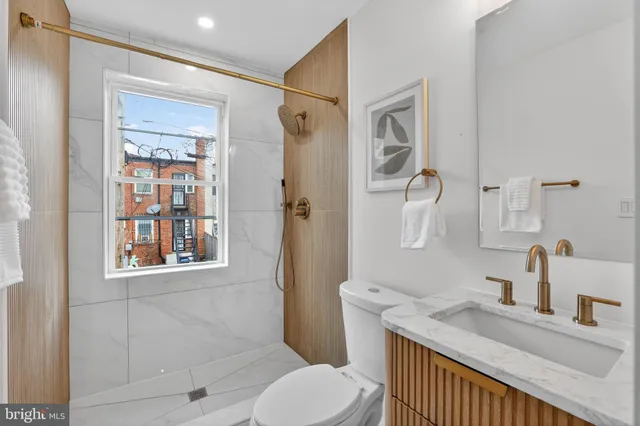 $550,000 | 777 18th Street Northeast, Washington, DC 20002