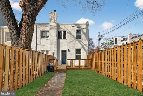 $550,000 | 777 18th Street Northeast, Washington, DC 20002