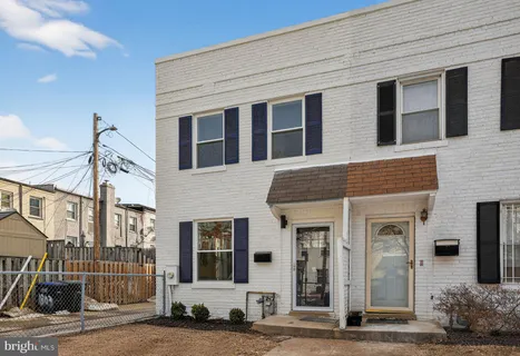 $550,000 | 777 18th Street Northeast, Washington, DC 20002