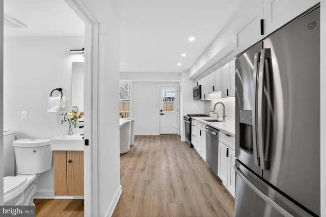 $550,000 | 777 18th Street Northeast, Washington, DC 20002